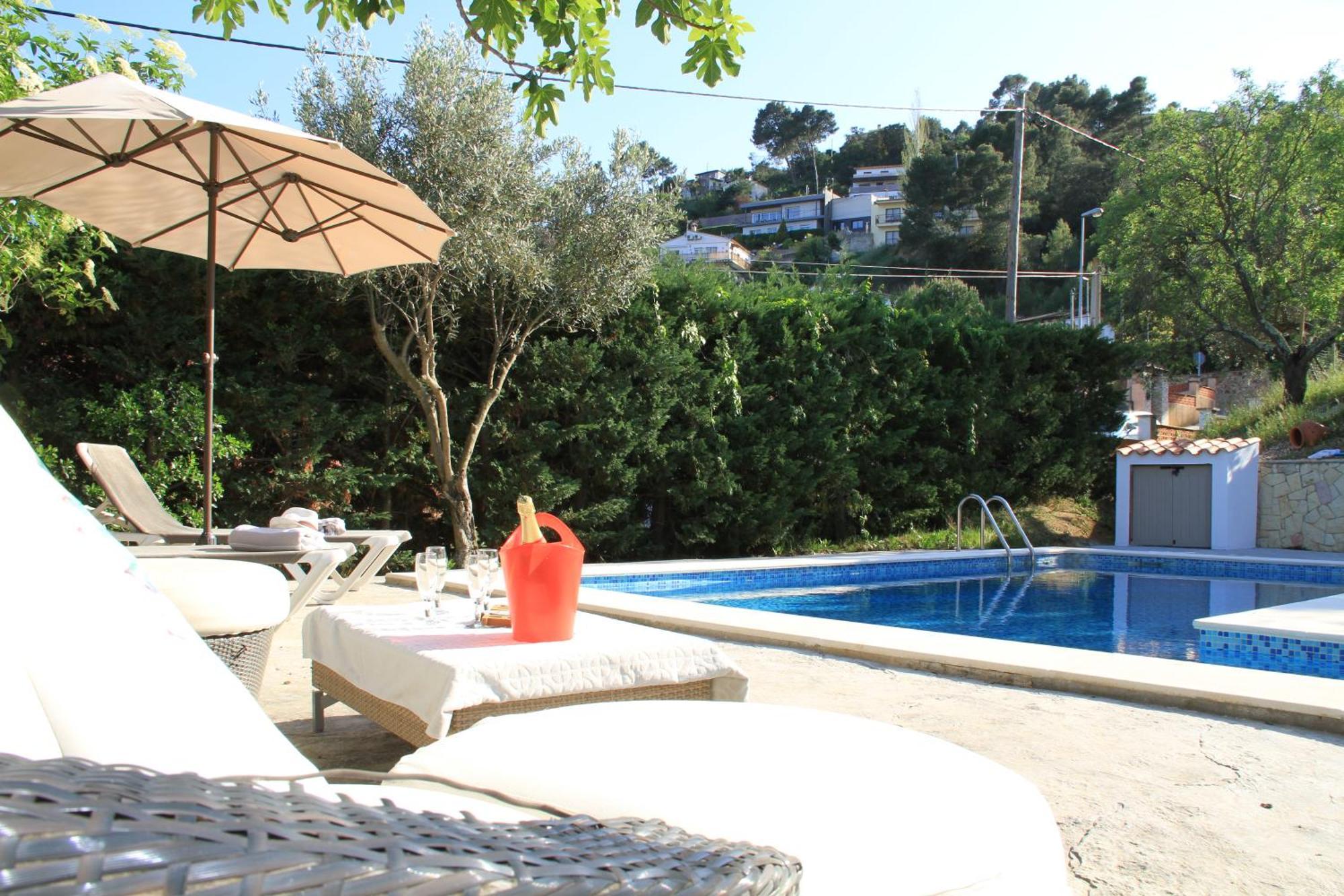 Masia Can Magan Lux, Ideal Grupos 20Pax Palafolls Exterior photo